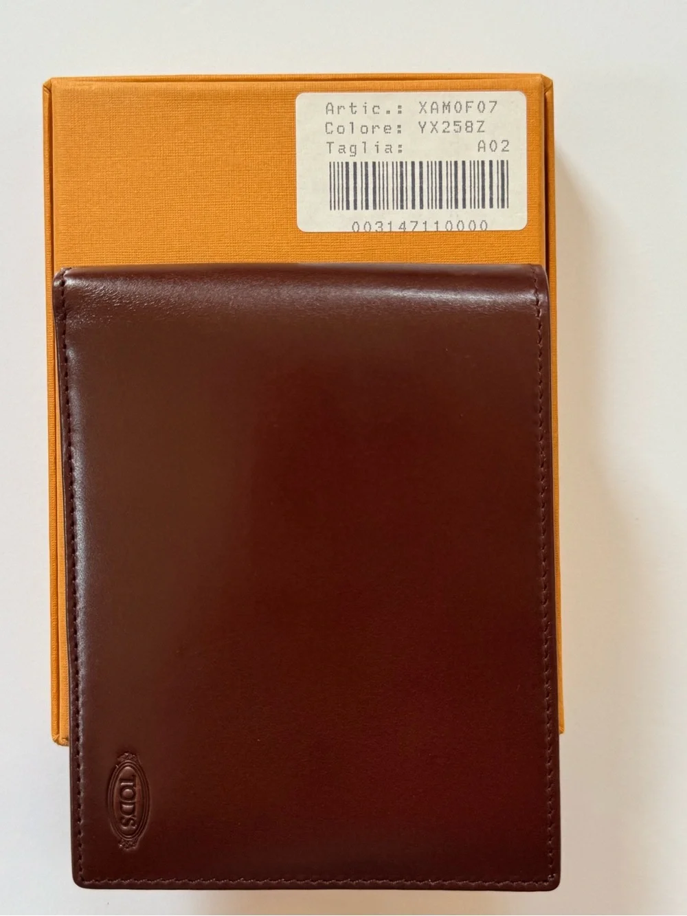 NEW Tod's Leather Bifold Wallet with Coin Pocket Dark Brown XAM0F07 NEVER USED